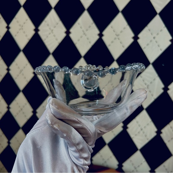 Imperial Glass Candlewick Heart-Shaped Dish - Picture 7 of 9